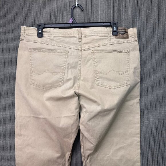 Wrangler Mens Size 40x30 Beige Straight Fit Khaki Pants Durable Casual Wear - Picture 11 of 11